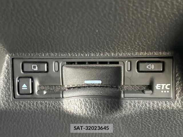Toyota YARIS CROSS 2024-11 8343356-7