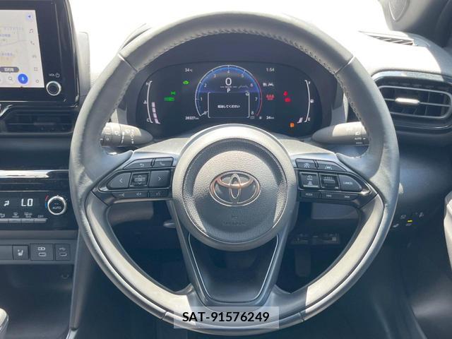 Toyota YARIS CROSS 2024-09 8343483-10