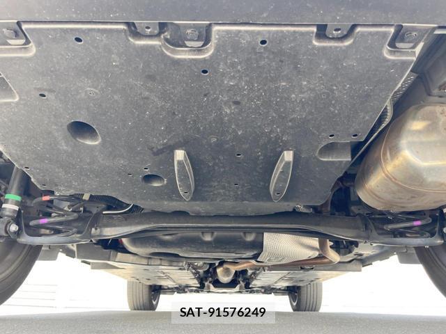 Toyota YARIS CROSS 2024-09 8343483-18
