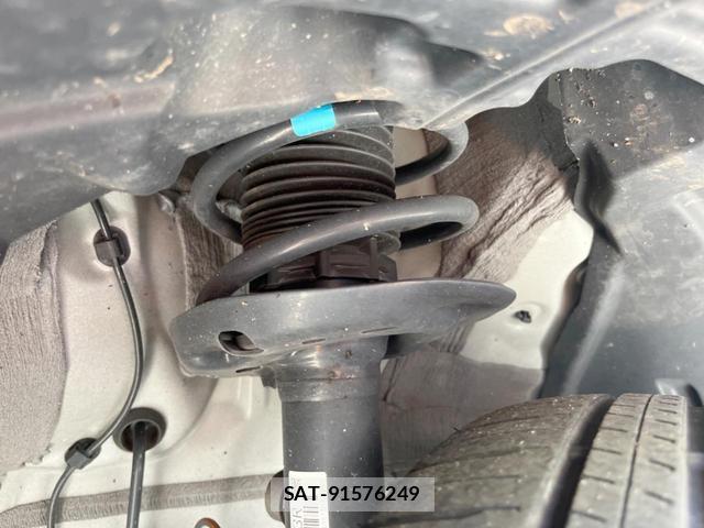 Toyota YARIS CROSS 2024-09 8343483-19