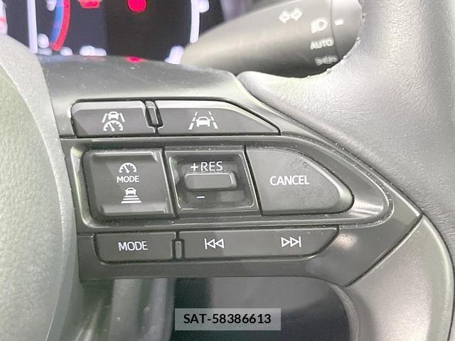 Toyota YARIS CROSS 2024-05 8343517-5