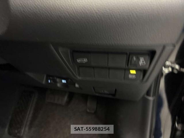 Toyota YARIS CROSS 2025-12 8343757-10