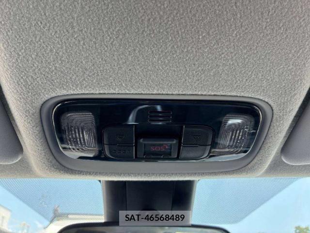 Toyota YARIS CROSS 2023-01 8343812-12