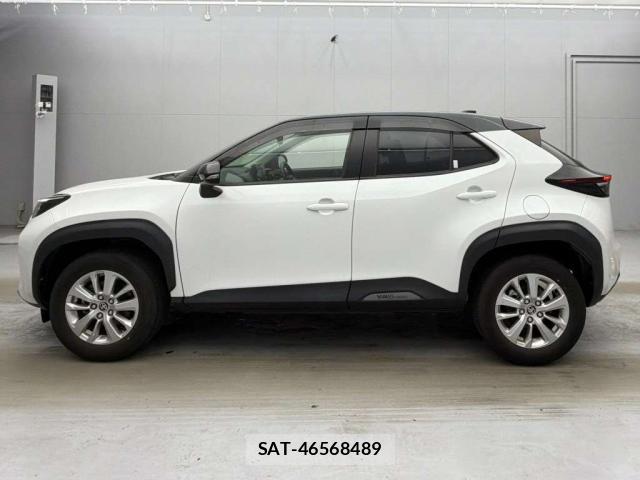 Toyota YARIS CROSS 2023-01 8343812-7