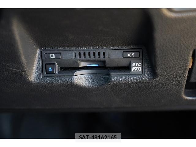 Toyota YARIS CROSS 2021-07 8343856-10