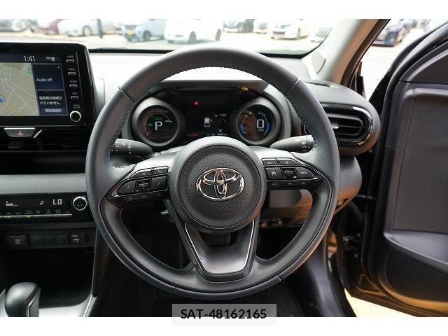 Toyota YARIS CROSS 2021-07 8343856-4