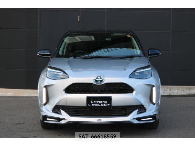 Toyota YARIS CROSS 2021-07 8344083-13