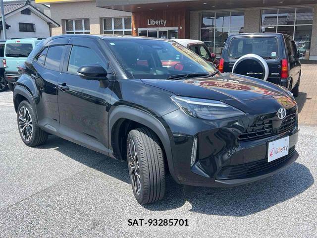Toyota YARIS CROSS 2025-01 8344218-15