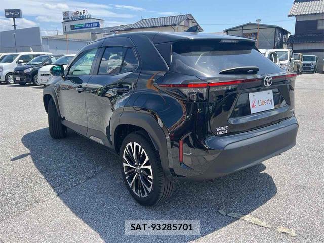 Toyota YARIS CROSS 2025-01 8344218-19