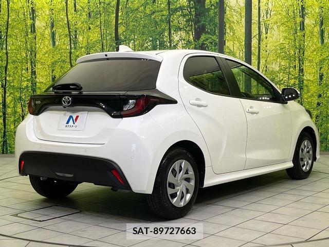 Toyota YARIS 2023-07 8342063-16
