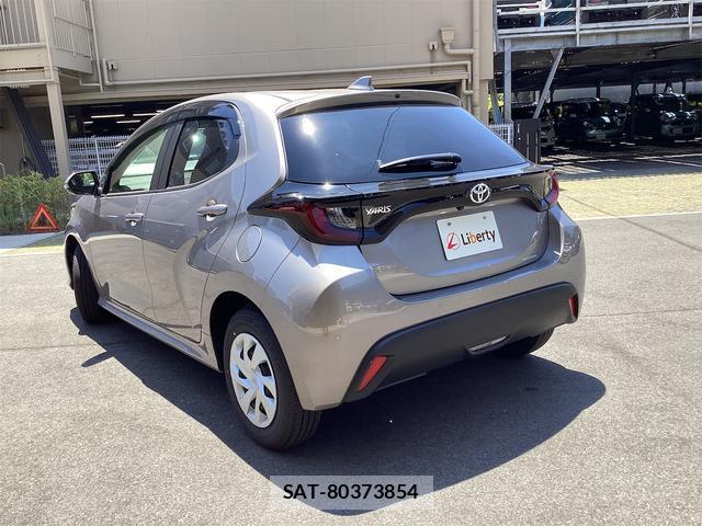 Toyota YARIS 2025-10 8342116-7
