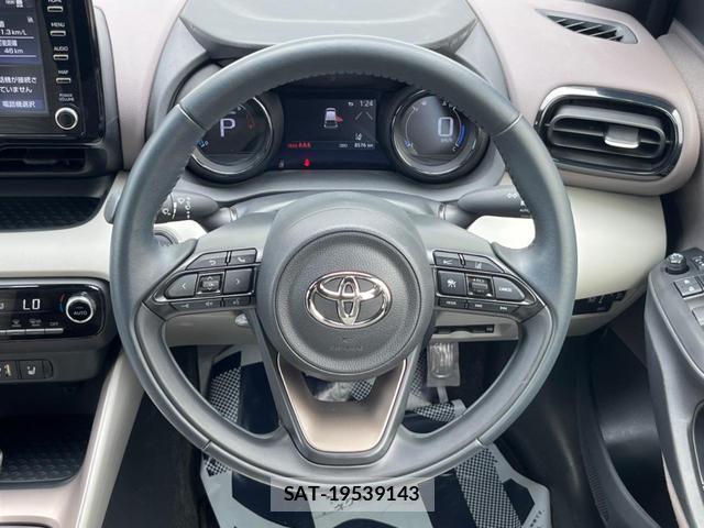 Toyota YARIS 2021-07 8342173-10