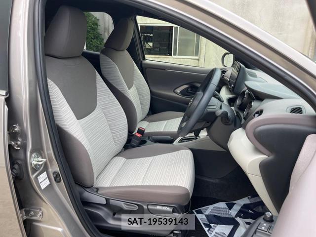 Toyota YARIS 2021-07 8342173-7