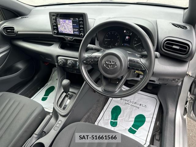 Toyota YARIS 2020-07 8342257-10