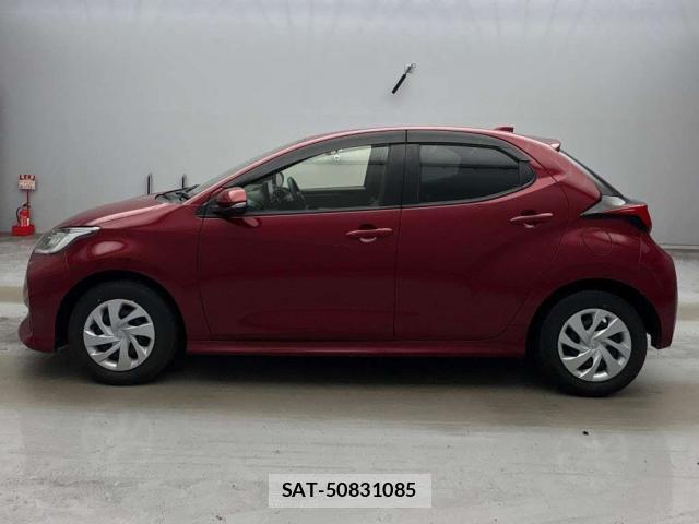 Toyota YARIS 2022-03 8342988-10