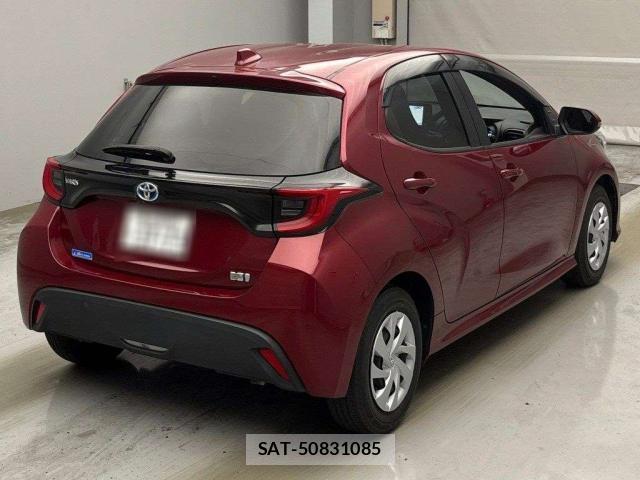 Toyota YARIS 2022-03 8342988-11