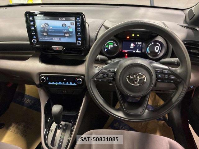 Toyota YARIS 2022-03 8342988-2