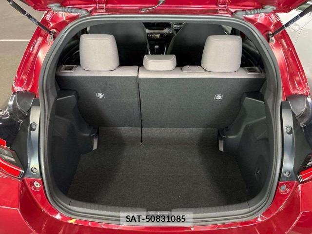 Toyota YARIS 2022-03 8342988-3