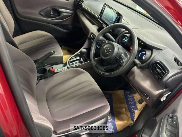 Toyota YARIS 2022-03 8342988-4
