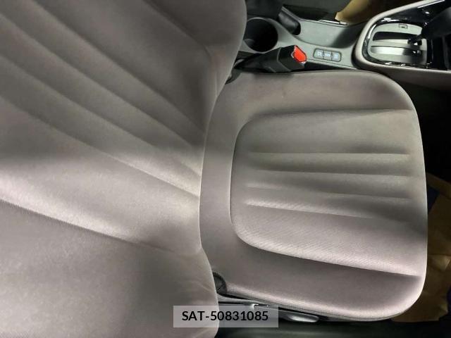 Toyota YARIS 2022-03 8342988-9