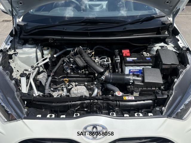 Toyota YARIS 2021-10 8343221-10