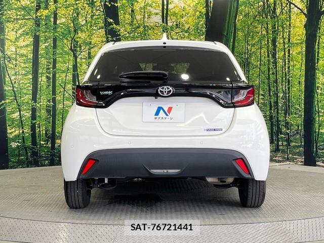 Toyota YARIS 2021-07 8343256-14