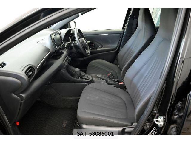Toyota YARIS 2021-06 8344007-11
