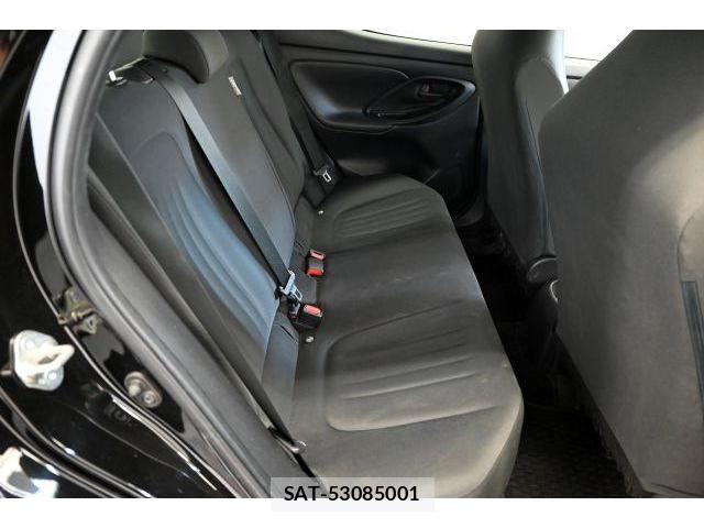 Toyota YARIS 2021-06 8344007-6