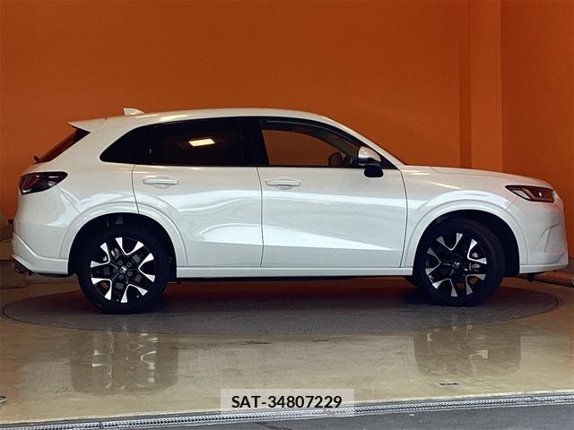 Honda ZR-V 2025-01 8343028-12