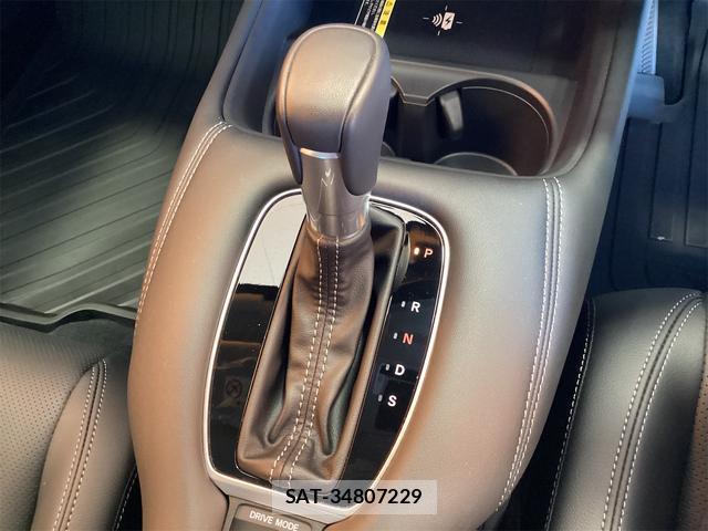 Honda ZR-V 2025-01 8343028-7