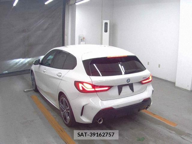 Bmw 1 SERIES 2021-10 8363441-1