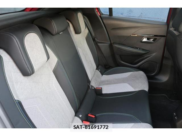 Peugeot 208 2021-07 8361848-12