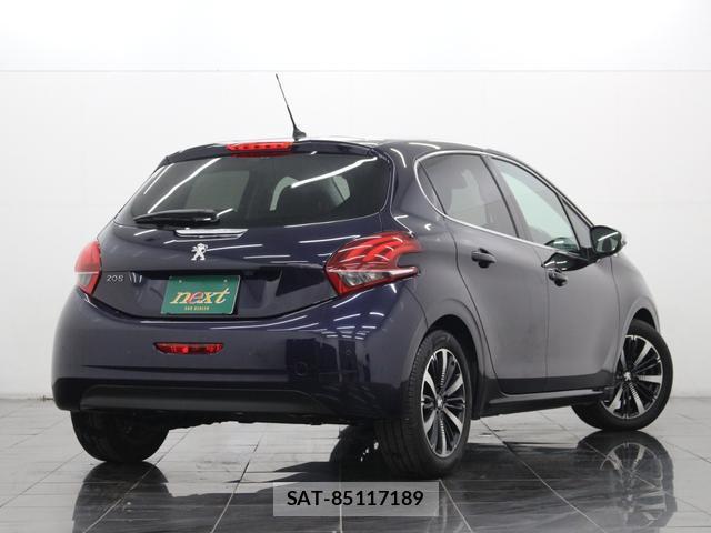 Peugeot 208 2019-08 8362816-1