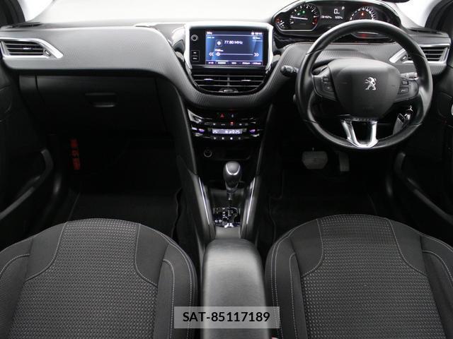 Peugeot 208 2019-08 8362816-4