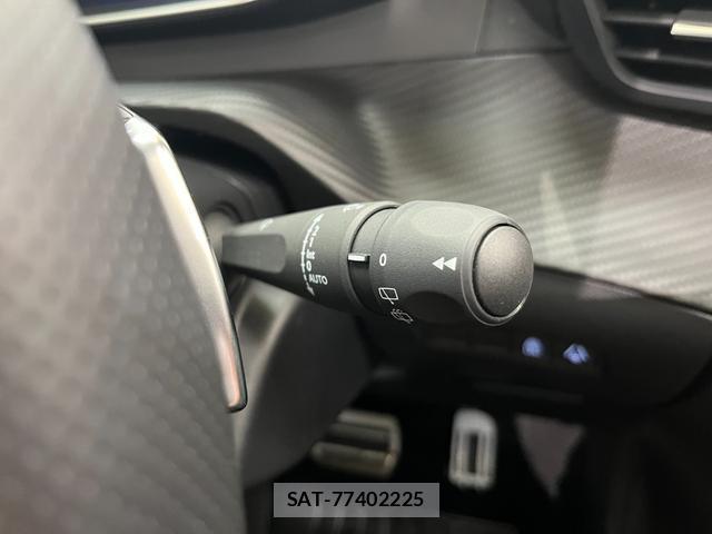 Peugeot 208 2025-11 8363701-13