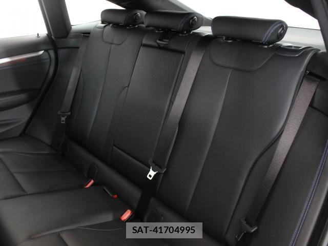 Bmw 3 SERIES 2017-12 8362309-11