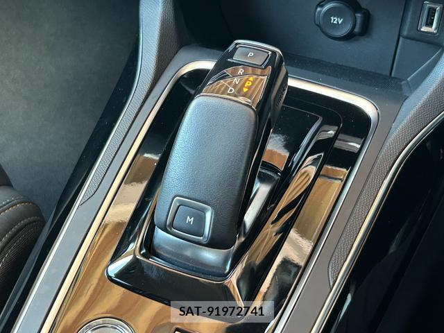 Peugeot 308 2021-06 8361847-12