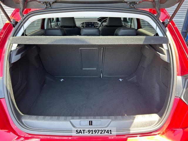 Peugeot 308 2021-06 8361847-15