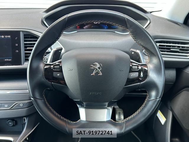 Peugeot 308 2021-06 8361847-9