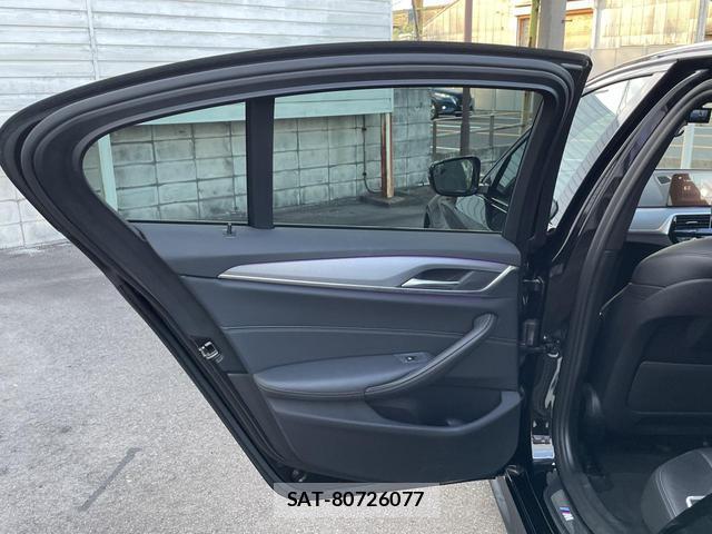 Bmw 5 SERIES 2019-08 8362878-18