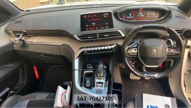 Peugeot 5008 2018-03 8362280-2