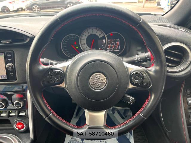 Toyota 86 2017-05 8361566-10
