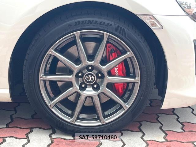 Toyota 86 2017-05 8361566-12