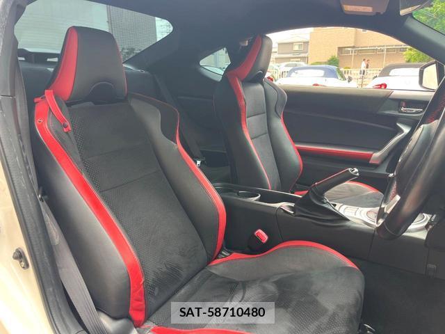 Toyota 86 2017-05 8361566-7