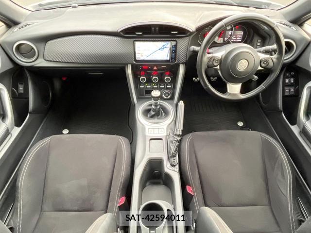 Toyota 86 2020-11 8362421-1