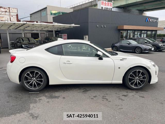 Toyota 86 2020-11 8362421-16