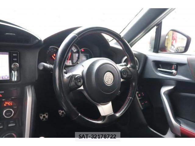 Toyota 86 2017-03 8363174-15