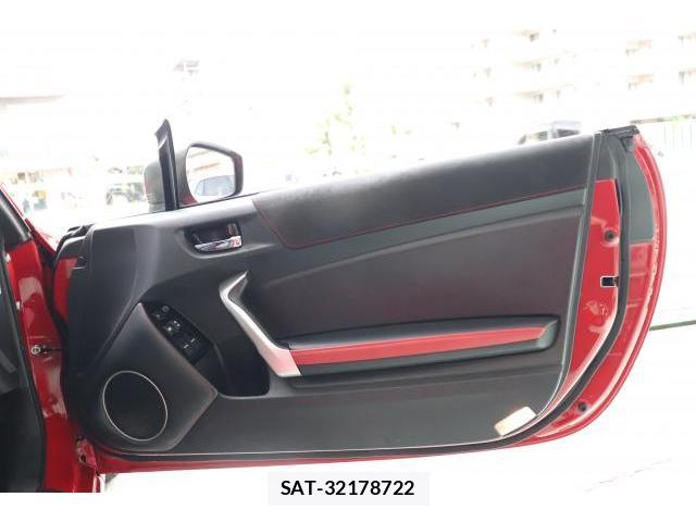 Toyota 86 2017-03 8363174-16