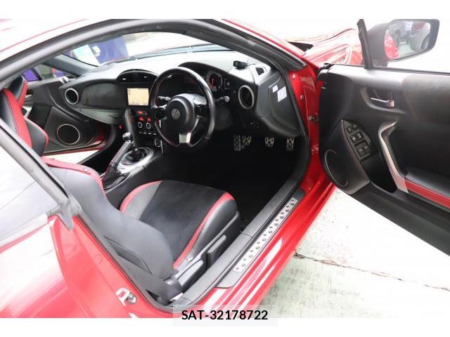 Toyota 86 2017-03 8363174-18