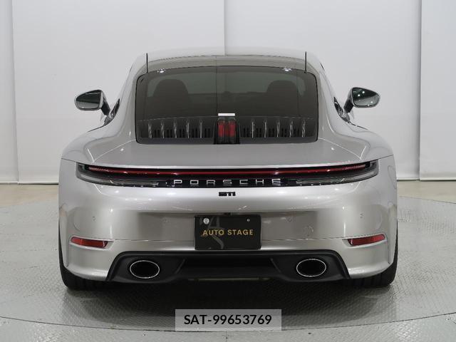Porsche 911 2024-12 8362019-7
